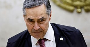 Barroso liga para Lula após tarifaço de Trump e combina estratégia de reação