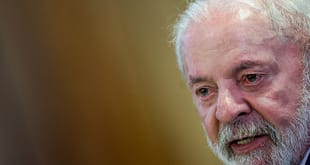 Lula avalia retaliar Trump com fim de patentes de medicamentos dos EUA, diz jornal