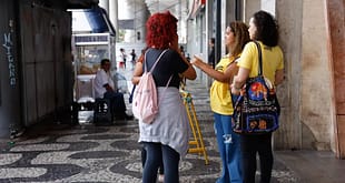 MEC quer estender Pé-de-Meia a todos do ensino médio da rede pública