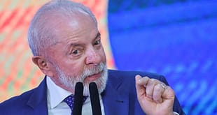Lula reúne PT e pede que partido dê prioridade a alianças competitivas