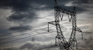 MP do setor elétrico: relatório estabelece abertura do mercado e teto para subsídios