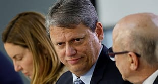Eleições 2026: Tarcísio volta a modular discurso e avalia candidatura