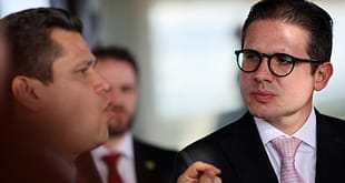Alcolumbre se reúne com Motta e pede mudanças em PL da Dosimetria