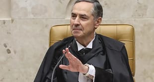 Ministro Luís Roberto Barroso anuncia aposentadoria do STF