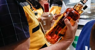 Tarcísio descarta envolvimento do PCC em adulteração de bebidas