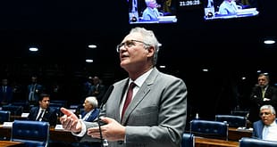 Renan diz que pode desmembrar proposta de isenção de IR para aprovar neste ano