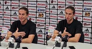 Filipe Luís lamenta vaias da torcida do Flamengo em Recife e manda recado sobre torcer por dois times ao mesmo tempo