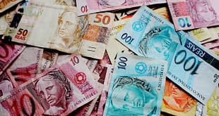 Presidente da CPMI do INSS pede suspensão por seis meses da cobrança de consignado