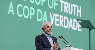 Lula pressiona negociadores para um acordo climático antecipado na cúpula da COP30