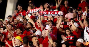 Jornalista se impressiona com torcida do Flamengo em jogo contra o São Paulo, pelo Brasileirão