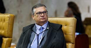 Depois de Moraes, Dino vota para negar recurso de Bolsonaro e manter pena de 27 anos