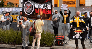 MBL faz ato contra Toffoli, Moraes e Vorcaro em frente à sede do Master na Faria Lima