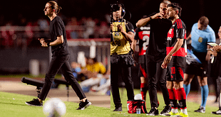 Filipe Luís detona arbitragem após erro contra o Flamengo na estreia do Brasileirão