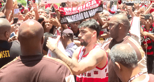 Flamengo tem dia decisivo para ter Paquetá à disposição em jogo da Supercopa contra o Corinthians